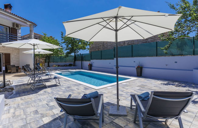 Casa de 4 quartos em Barban com piscina privada e jardim - Foto 16
