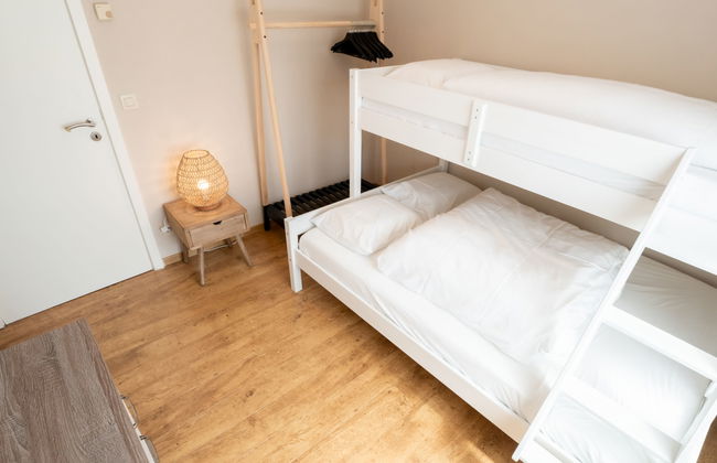 Philemon with parking - Foto 32