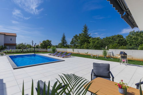 Photo 6 - Maison de 3 chambres à Vodnjan avec piscine privée et jardin