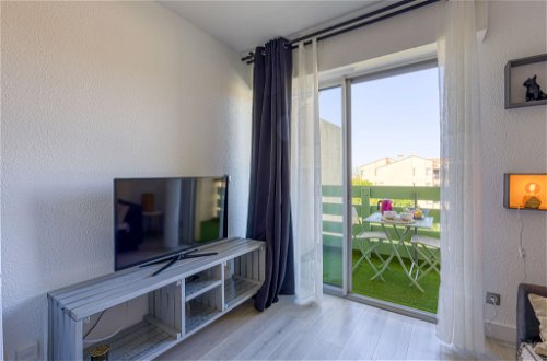 Foto 9 - Apartamento de 1 habitación en Narbonne con vistas al mar