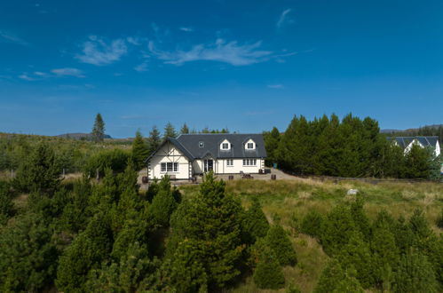 Photo 33 - 3 bedroom House in Inverness with garden and mountain view