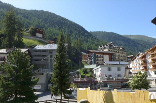 Foto 16 - Apartamento en Zermatt con vistas a la montaña