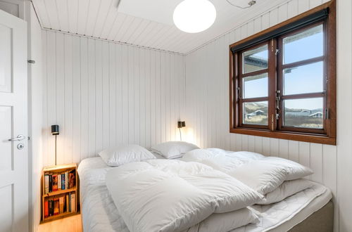 Foto 14 - Casa de 3 quartos em Hvide Sande com terraço e banheira de hidromassagem