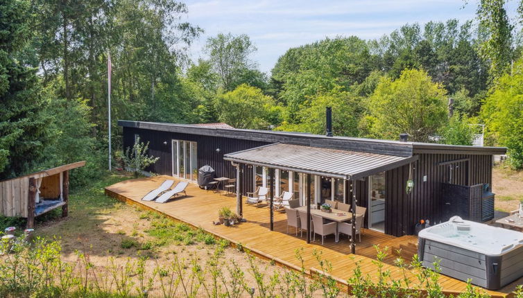 Photo 1 - Maison de 4 chambres à Væggerløse avec terrasse et bain à remous