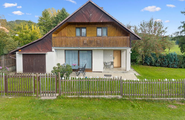 Haus mit 4 Schlafzimmern in Branžež mit garten - Foto 1