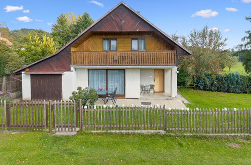 Foto 1 - Haus mit 4 Schlafzimmern in Branžež mit garten