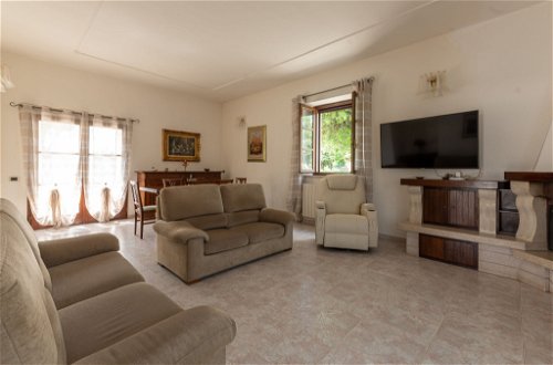 Photo 10 - 2 bedroom House in Roccastrada with private pool and garden