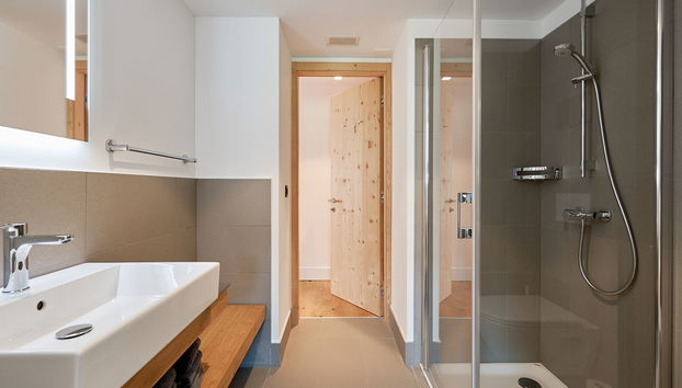 Apartamento de 2 quartos em Disentis/Mustér com piscina e jardim - Foto 5