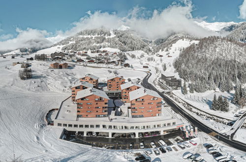 Foto 12 - Appartamento con 1 camera da letto a Disentis/Mustér con piscina e vista sulle montagne