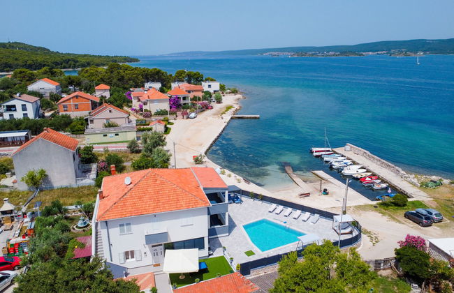 Apartamento de 4 quartos em Pašman com piscina privada e jardim - Foto 34