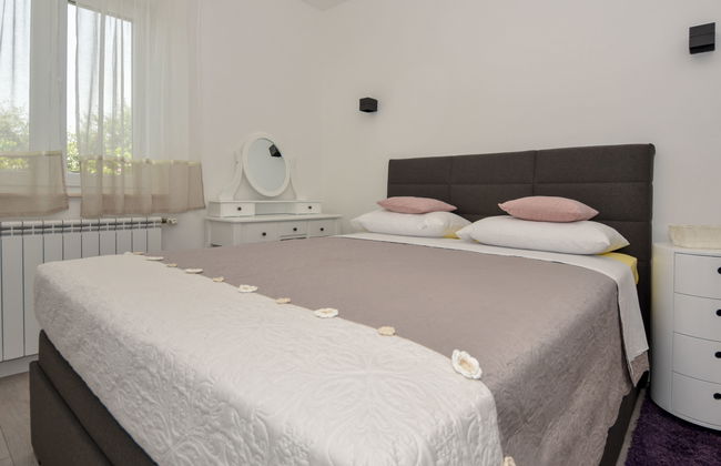 Apartamento de 4 quartos em Pašman com piscina privada e jardim - Foto 10