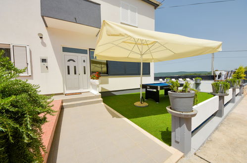 Photo 27 - 3 bedroom Apartment in Pašman with private pool and sea view