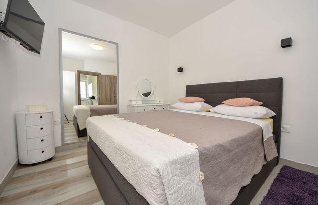Apartamento de 4 quartos em Pašman com piscina privada e jardim - Foto 15