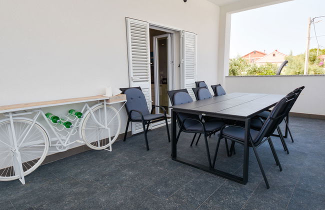 Apartamento de 4 quartos em Pašman com piscina privada e jardim - Foto 24