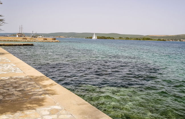 Apartamento de 4 quartos em Pašman com piscina privada e jardim - Foto 40