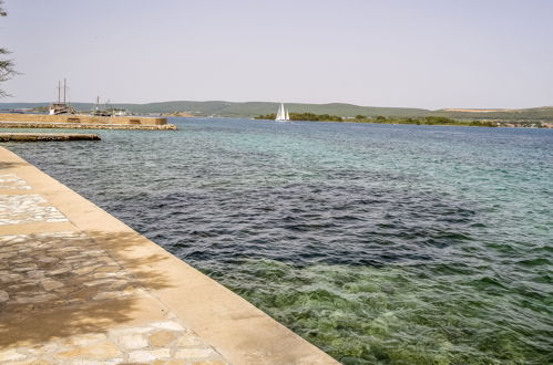 Foto 40 - Apartamento de 3 quartos em Pašman com piscina privada e vistas do mar