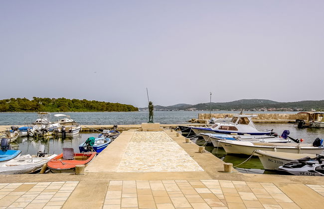 Apartamento de 4 quartos em Pašman com piscina privada e jardim - Foto 38