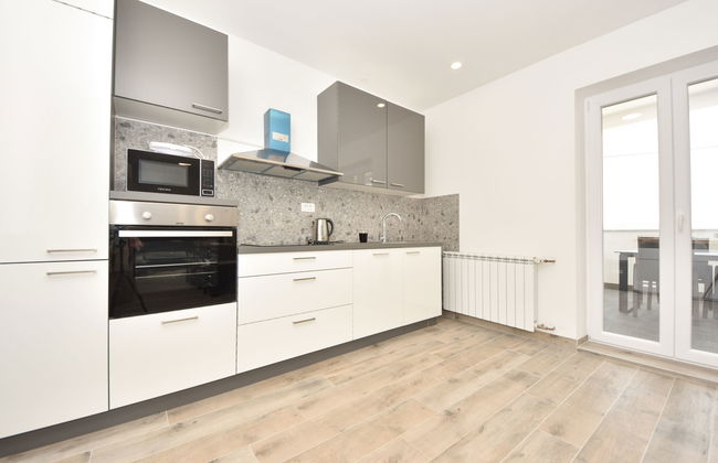 Apartamento de 4 quartos em Pašman com piscina privada e jardim - Foto 8