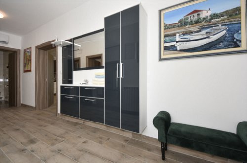 Foto 11 - Appartamento con 3 camere da letto a Pašman con piscina privata e vista mare