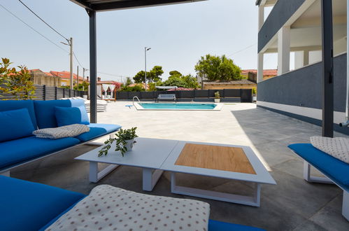 Foto 31 - Apartamento de 3 quartos em Pašman com piscina privada e jardim