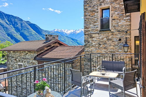 Photo 1 - Maison de 2 chambres à Sorico avec jardin et vues sur la montagne