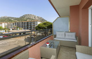 Photo 2 - 2 bedroom Apartment in Torroella de Montgrí with swimming pool and sea view