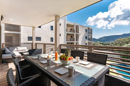 Photo 2 - 2 bedroom Apartment in Porto-Vecchio with swimming pool and garden