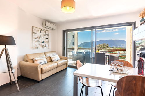 Foto 4 - Apartamento de 2 quartos em Porto-Vecchio com piscina e vistas do mar