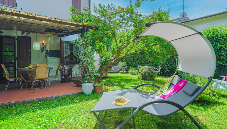 Foto 1 - Apartment mit 2 Schlafzimmern in Pietrasanta mit garten