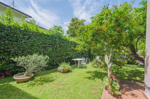 Photo 21 - 2 bedroom Apartment in Pietrasanta with garden