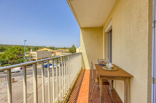 Foto 16 - Apartamento de 2 habitaciones en Narbonne con vistas al mar