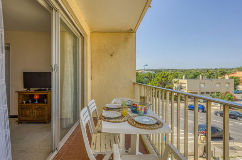 Photo 1 - 2 bedroom Apartment in Narbonne with sea view