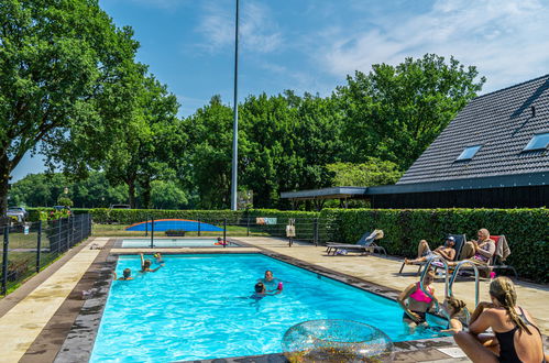 Photo 2 - Maison de 2 chambres à IJhorst avec piscine et terrasse