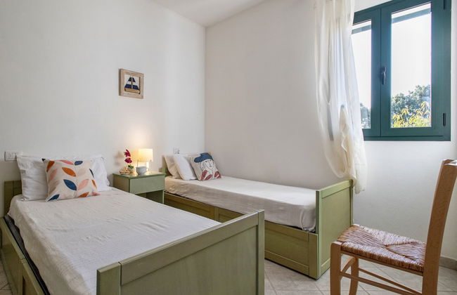 Apartamento de 3 quartos em Trinità d'Agultu e Vignola com piscina e jardim - Foto 15