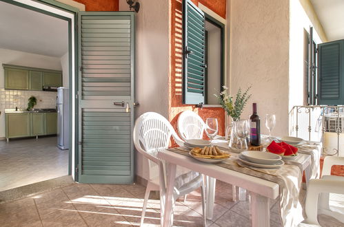 Photo 22 - Appartement de 2 chambres à Trinità d'Agultu e Vignola avec piscine et jardin