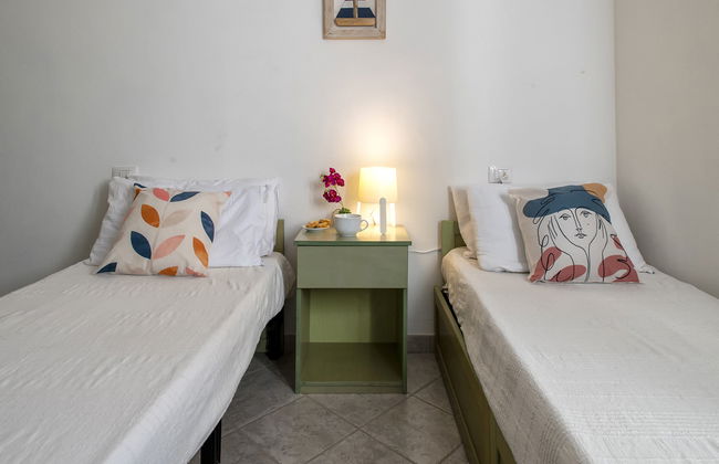 Apartamento de 3 quartos em Trinità d'Agultu e Vignola com piscina e jardim - Foto 16