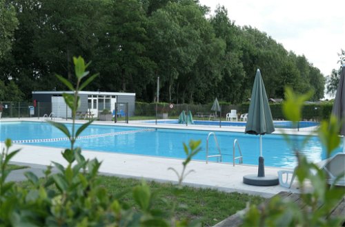 Photo 10 - Maison de 2 chambres à Dordrecht avec piscine et terrasse