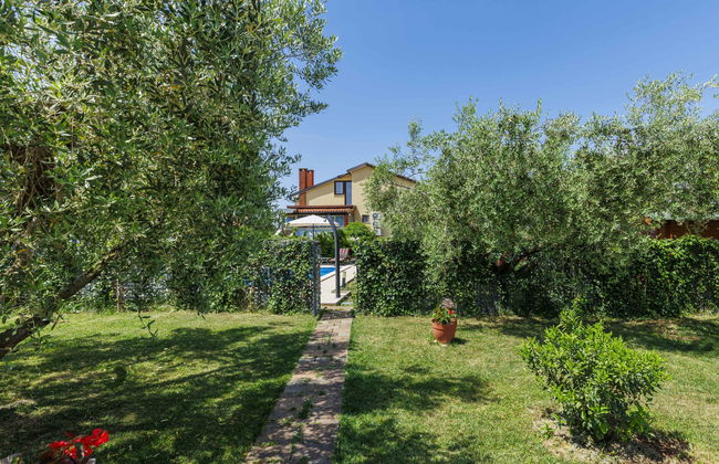 Apartamento de 3 quartos em Novigrad com piscina privada e jardim - Foto 35