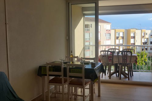 Foto 21 - Appartamento con 1 camera da letto a Le Grau-du-Roi con piscina e terrazza