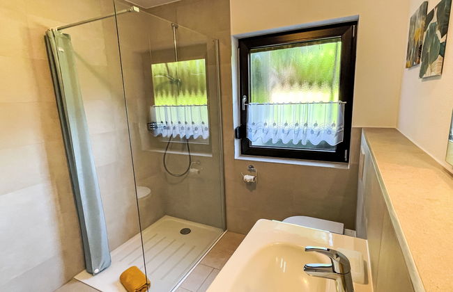 Casa de 4 quartos em Arrach com jardim e terraço - Foto 4