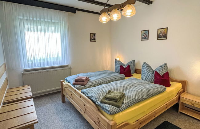 Casa de 4 quartos em Arrach com jardim e terraço - Foto 3