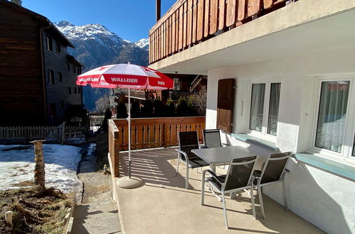 Photo 18 - 2 bedroom Apartment in Grächen with garden and mountain view