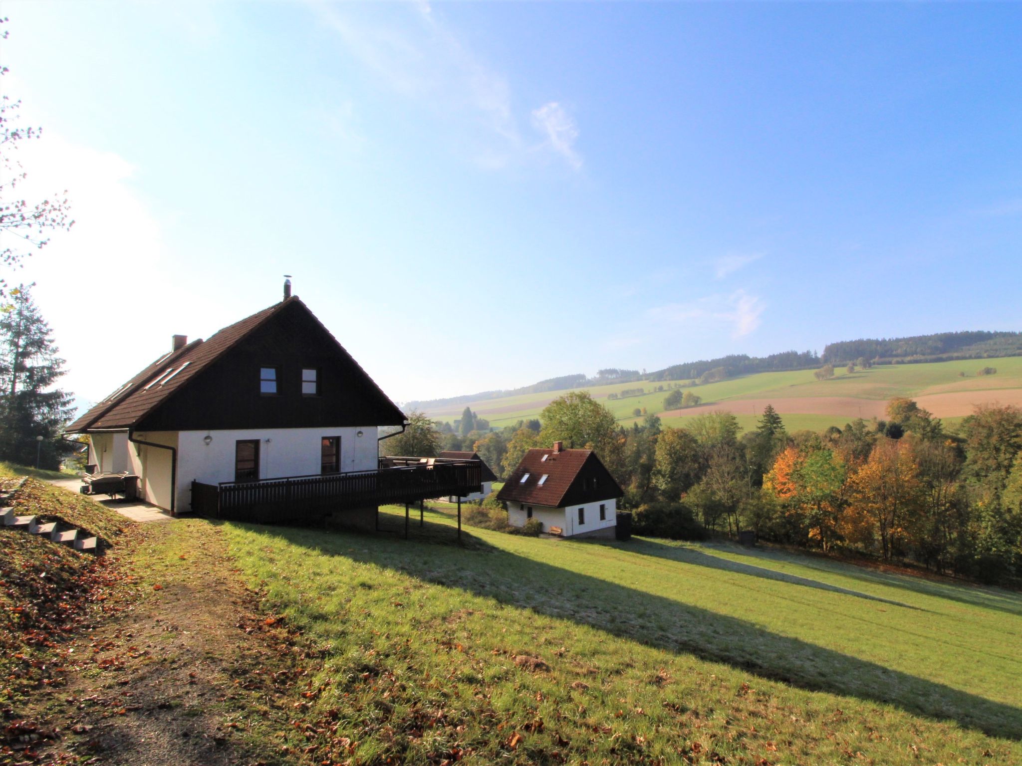 Photo 1 - Maison de 3 chambres à Stárkov avec piscine et jardin