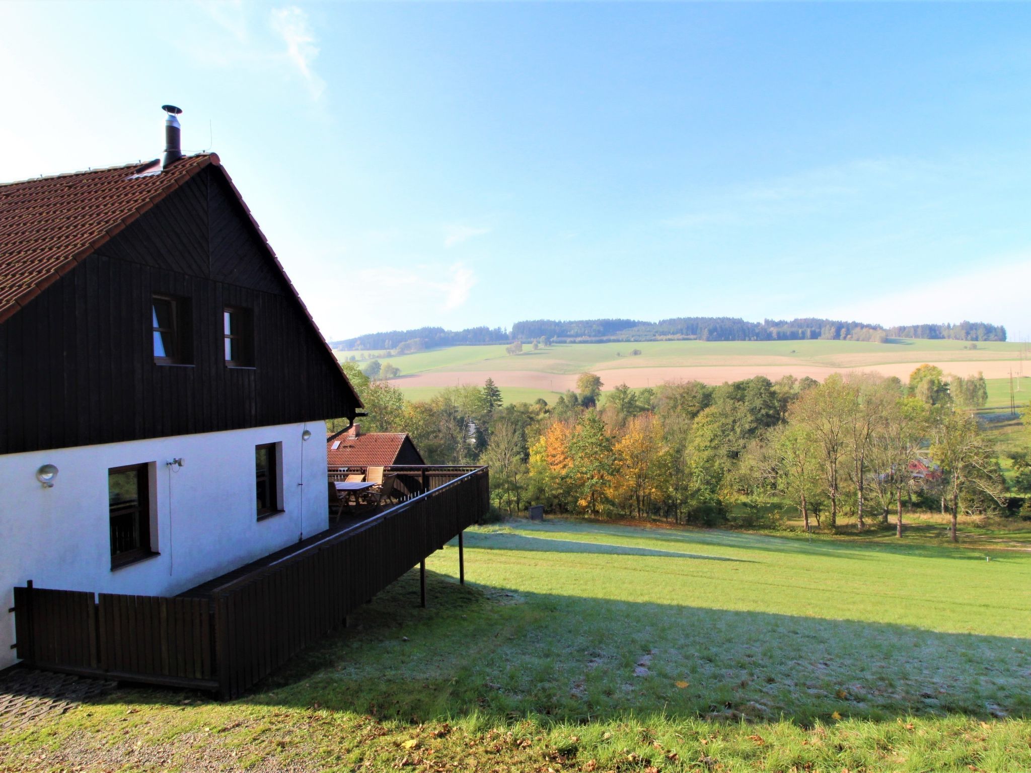 Photo 17 - Maison de 3 chambres à Stárkov avec piscine et jardin