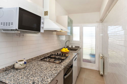 Foto 4 - Apartamento de 2 habitaciones en Sitges con piscina y vistas al mar