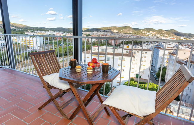 2 bedroom Apartment in Sitges with swimming pool and garden - Photo 14