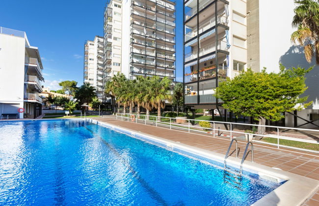 2 bedroom Apartment in Sitges with swimming pool and garden - Photo 15