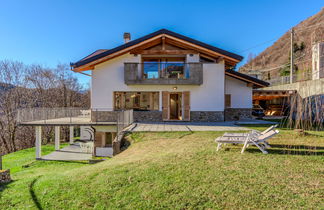 Photo 1 - Maison de 4 chambres à Bellano avec jardin et vues sur la montagne