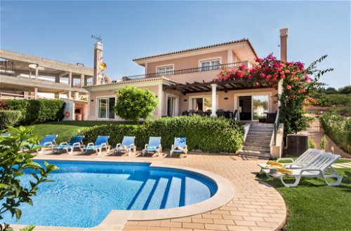 Foto 35 - Casa de 6 habitaciones en Albufeira con piscina privada y vistas al mar