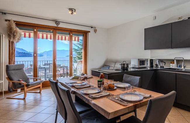 Apartamento de 3 quartos em Gravedona ed Uniti com piscina e jardim - Foto 1